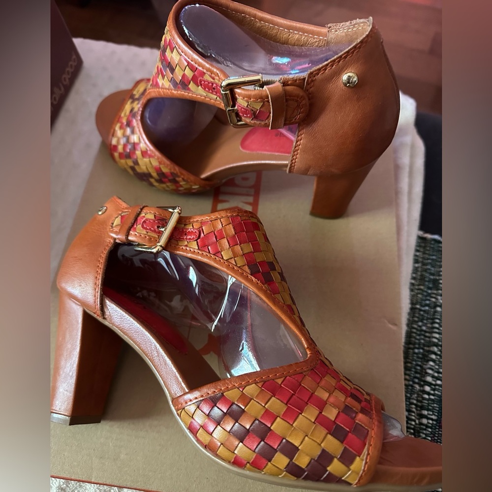 Pikolinos Caldera Carmen Open-Toed Sandals